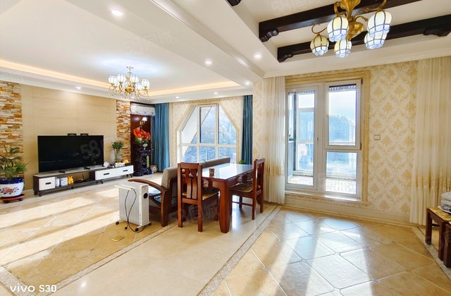 万科惠斯勒小镇3室2厅131.9㎡88万二手房图片