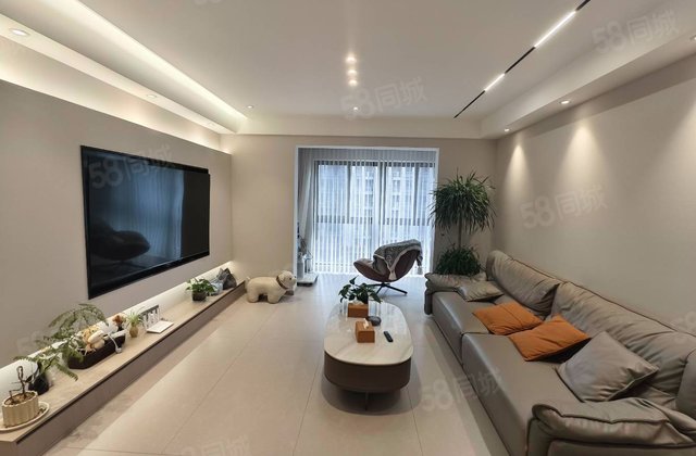 悦景湾4室2厅133.3㎡125万二手房图片