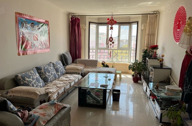 荣泰花苑2室1厅93㎡32万二手房图片