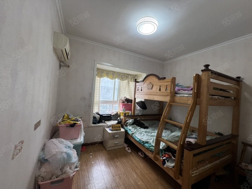 兴丽城C区3室2厅2卫131.21㎡南北52.8万