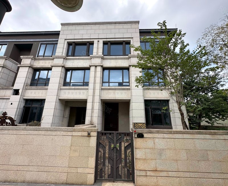 【10图】五象新区 一线江景江山御景别墅边套实用面积730平1200万