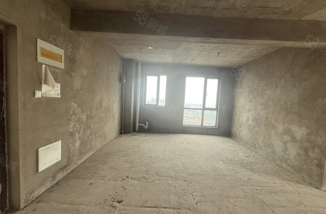 中城华府4室2厅149.8㎡45万二手房图片