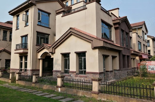 西溪河畔,高品质别墅!紫云府,***,送两层!实得超300平