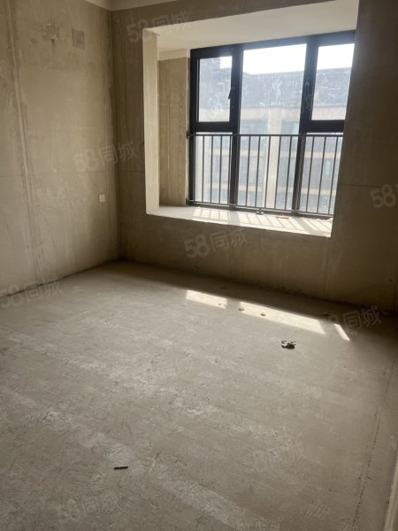 建业心怡苑3室2厅2卫122㎡南北98万