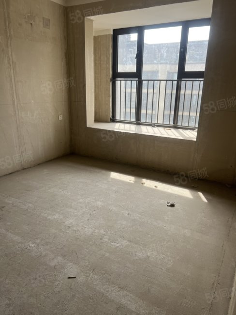 建业心怡苑3室2厅2卫122㎡南北98万