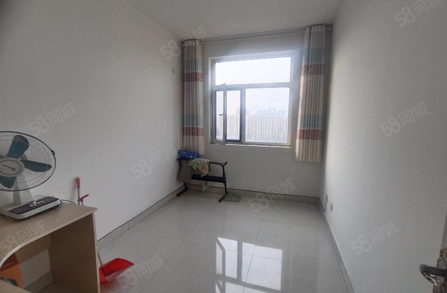 捡  了 二中东临书香东郡 三室两厅 免大税可按揭86