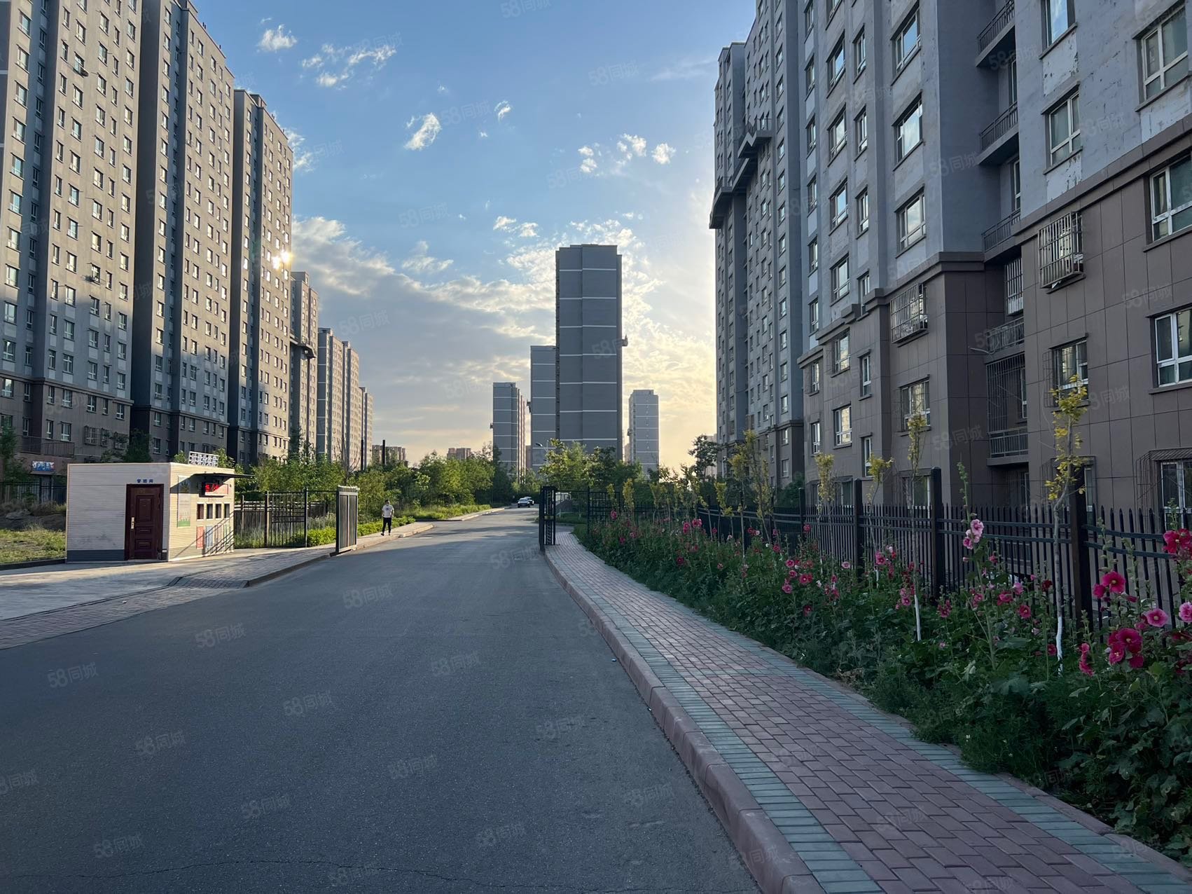 格林威治城金山谷2室2厅1卫105㎡南57万