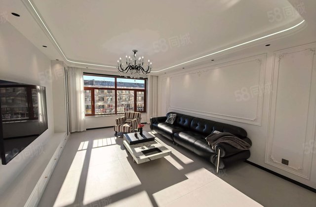 世纪嘉园3室2厅2卫142㎡南北89万