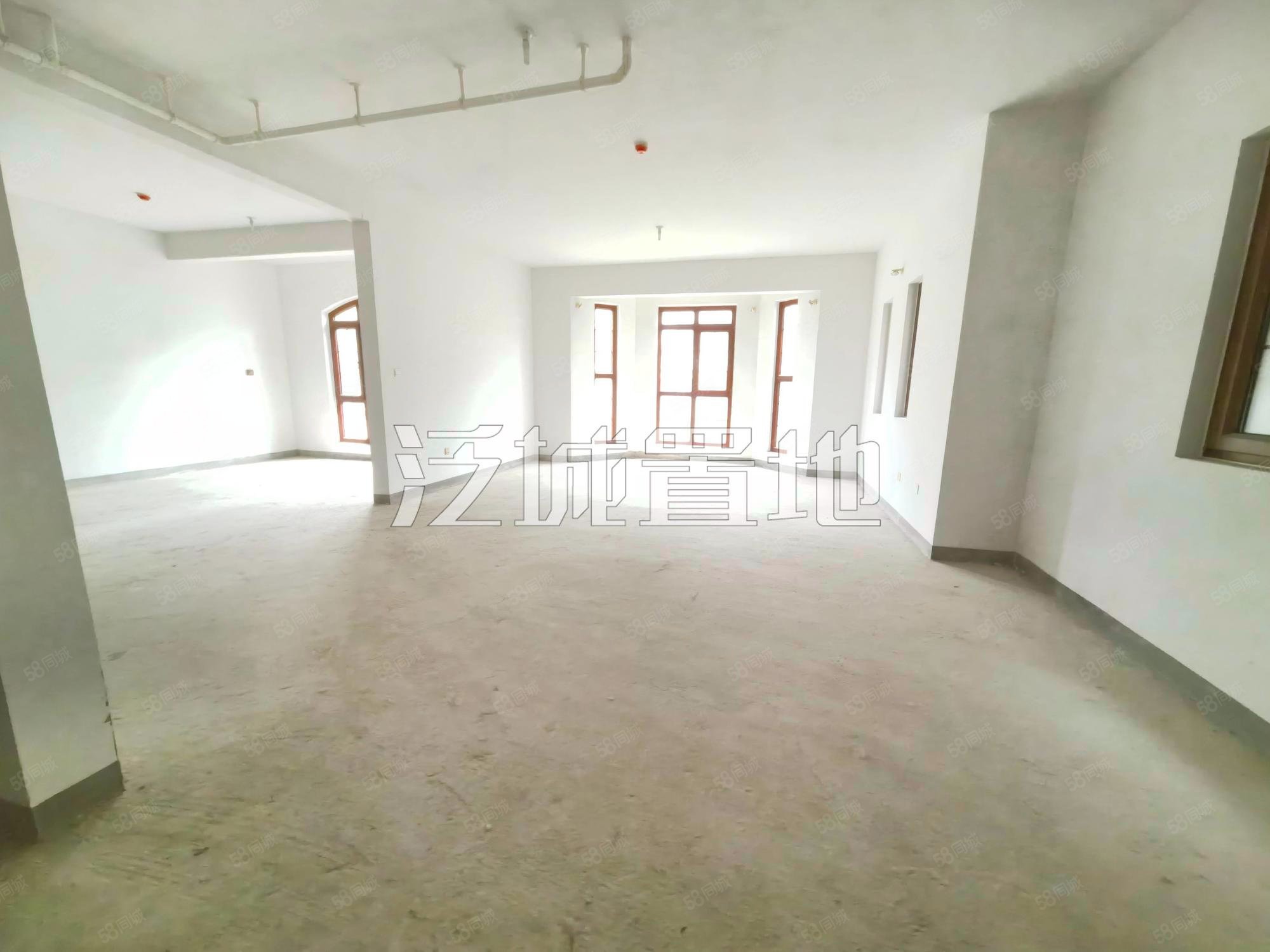 凱德麓語4室1廳3衛(wèi)712㎡南北1450萬