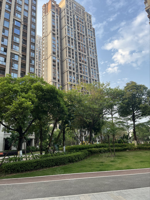角美阳光城凡尔赛宫2期3室2厅2卫89㎡南北78万