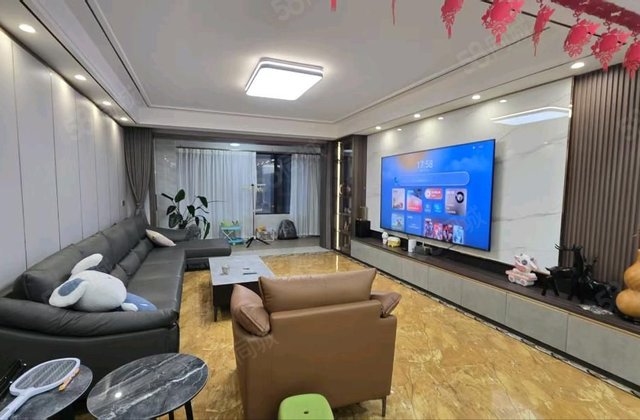 豪装急售！寻有缘人！碧桂园国岳府！大平层！双阳台！随时能看