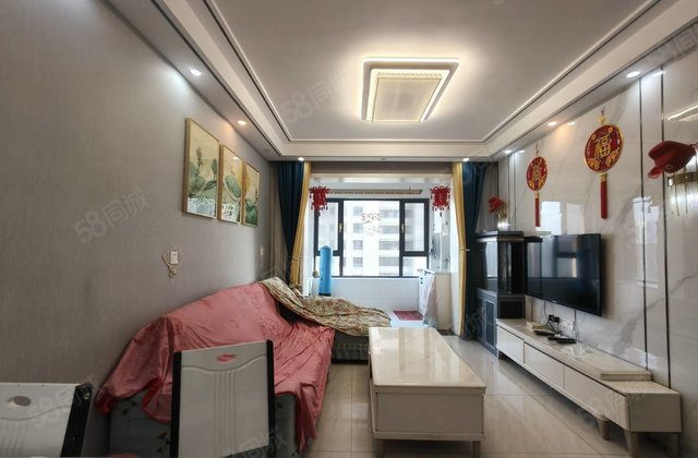 楼龄新 带电梯 高楼层视野无遮挡 小三房 产权清晰 满二