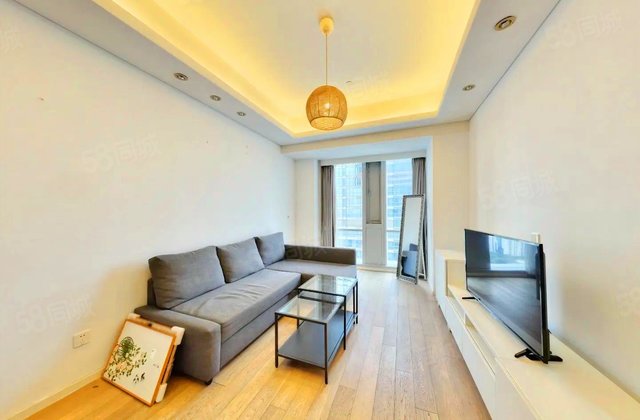 苏悦国际公寓1室1厅71.56㎡350万二手房图片