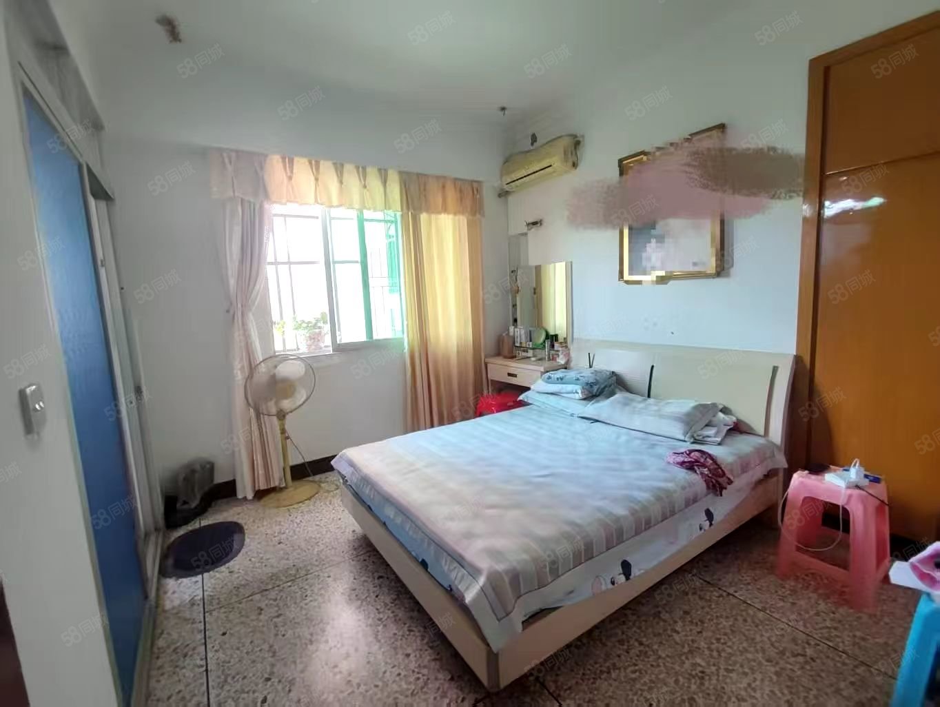 西荣路小区3室2厅2卫126㎡南北39.8万