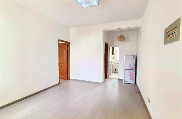 东方虹花苑2室1厅55.36㎡29.8万二手房图片