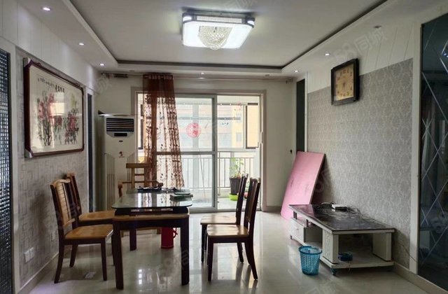 新东方龙湾在水一方 正规商品房 三居室 近医院 带电梯 朝南