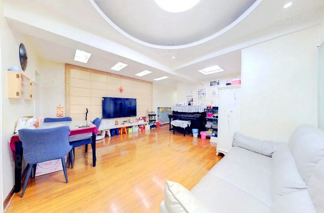 枫丹白鹭2室1厅66.55㎡150万二手房图片