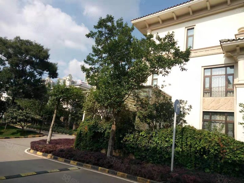 安宁恒大金碧天下联排别墅145平精装修3室共3层优价225万