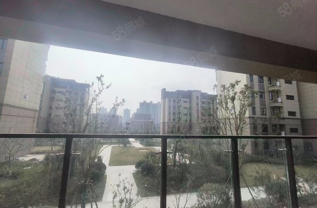 天嘉湾花苑4室2厅128㎡48.5万二手房图片