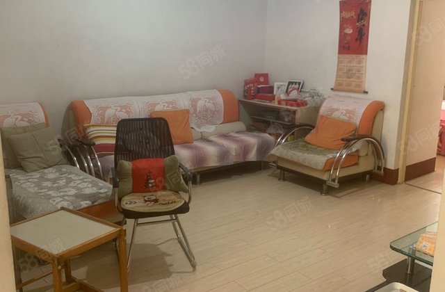 北顺三中附近 颐和园 外贸家属院 一楼带院子