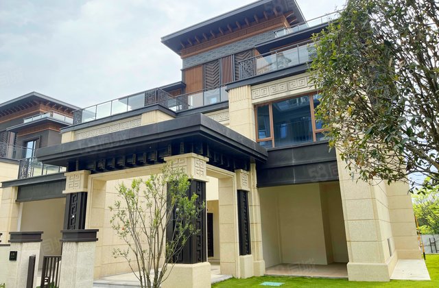 远大朗朗风景4室2厅111.44㎡200万二手房图片