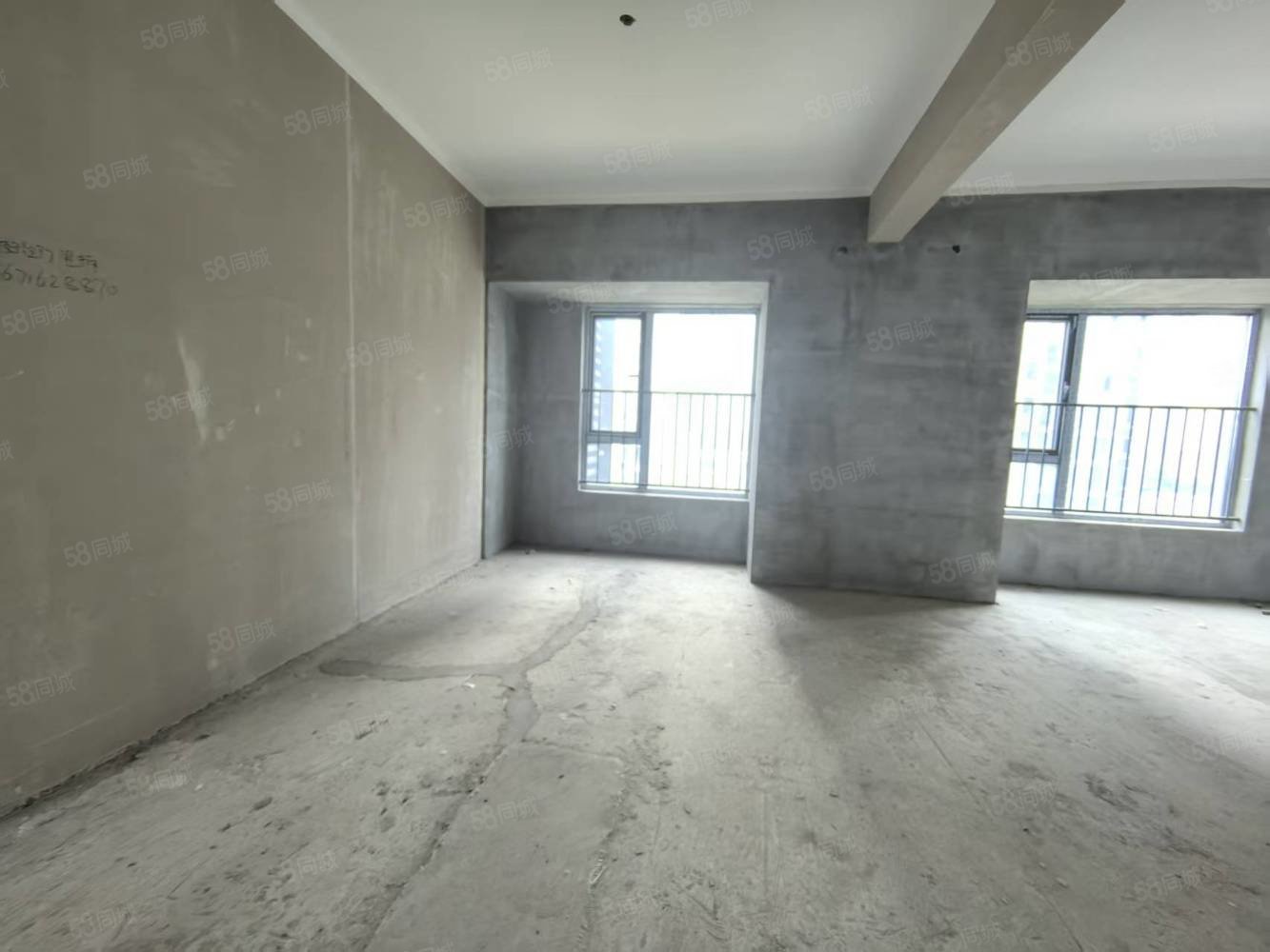 桃李江山3室2厅2卫131㎡南北89万