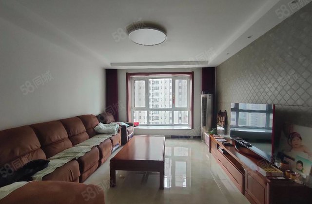 维多利亚夏郡4室2厅172.1㎡134万二手房图片