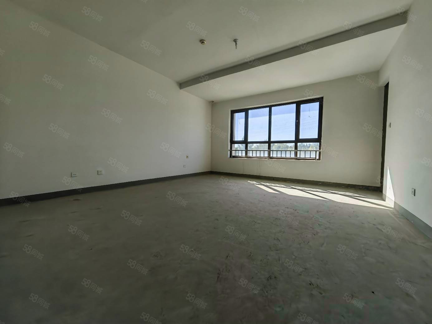 中海墅(東區(qū)別墅)4室3廳5衛(wèi)303㎡南北2450萬