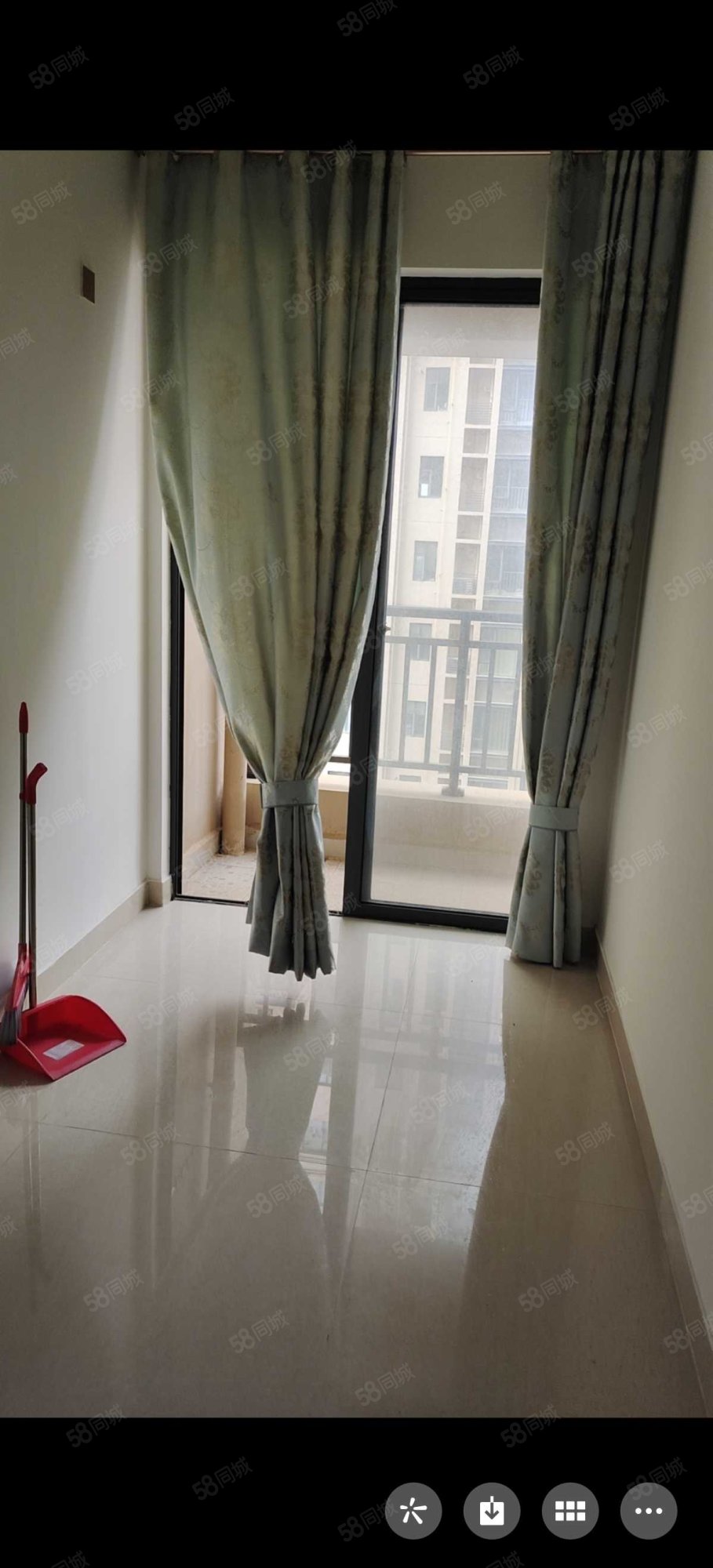 荣德庄园2室2厅1卫61.67㎡南45万