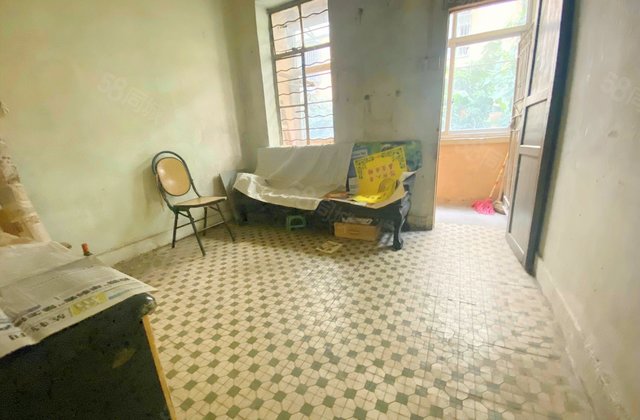 水均岗1室1厅37.96㎡165万二手房图片