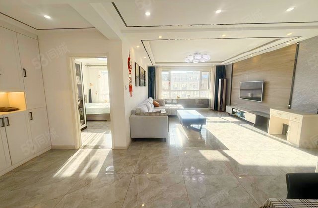 中海寰宇天下锦城Q区3室2厅126.02㎡89.8万二手房图片