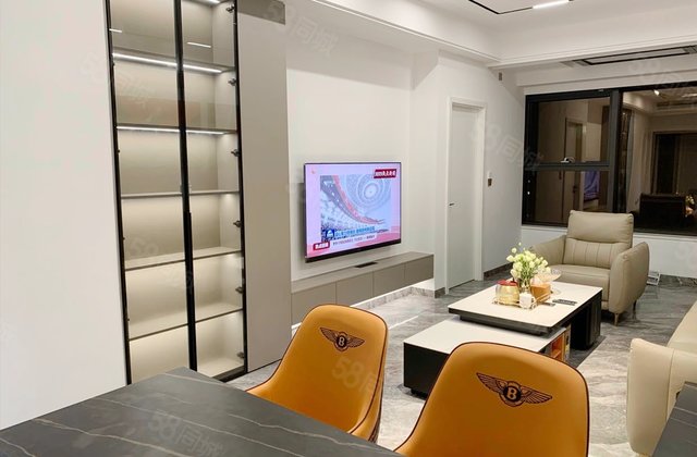 保利天际(商住楼)3室2厅135.71㎡280万二手房图片