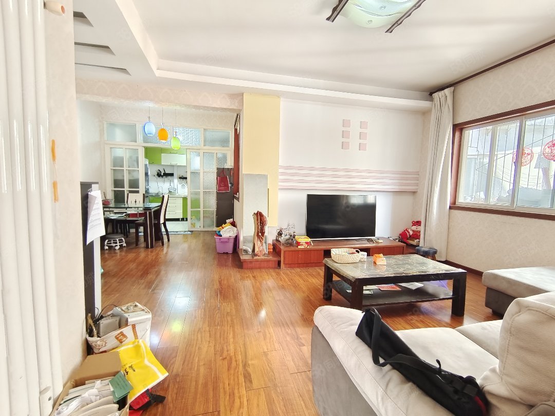 东岳山庄2室2厅1卫90㎡东37万