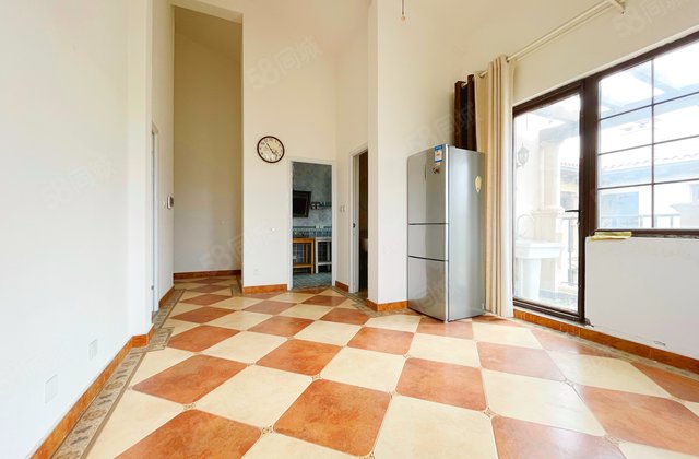 果岭山水三期岛屿生活1室1厅60㎡68万二手房图片