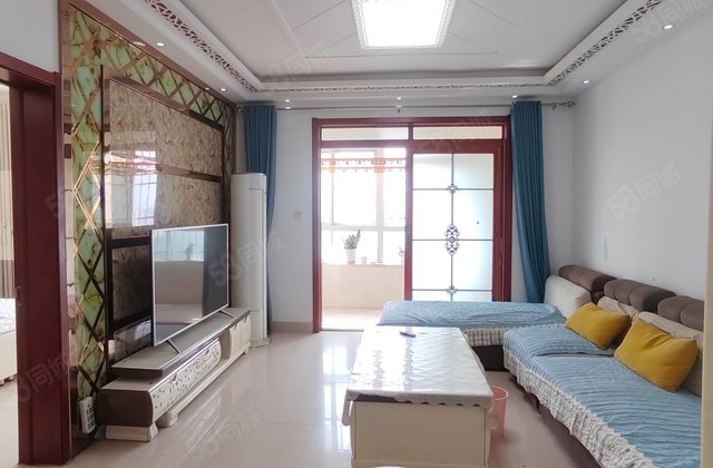 万达北邻！莲湖花园！5萬内办完入住！免大税！大三居，客厅朝阳