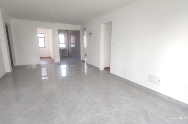 莲湖新城 三叶草 带车位 电梯洋房 莲湖湾 房东急售 实验