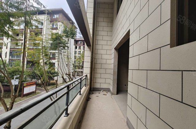 清和园5室2厅201㎡79.8万二手房图片