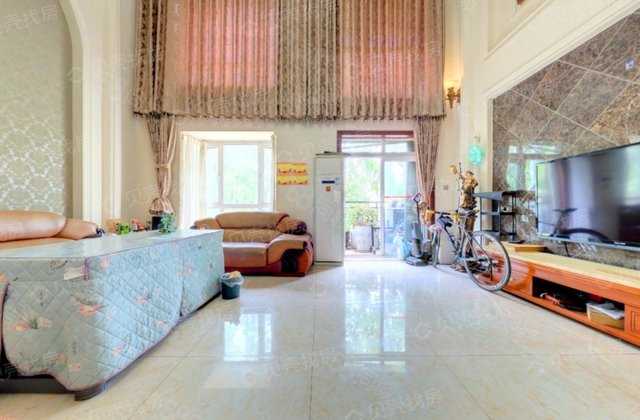 利通佳年华(天鹅堡)5室2厅238.5㎡172万二手房图片