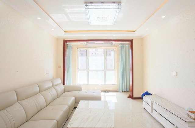 保利香槟国际3室2厅119.41㎡170万二手房图片