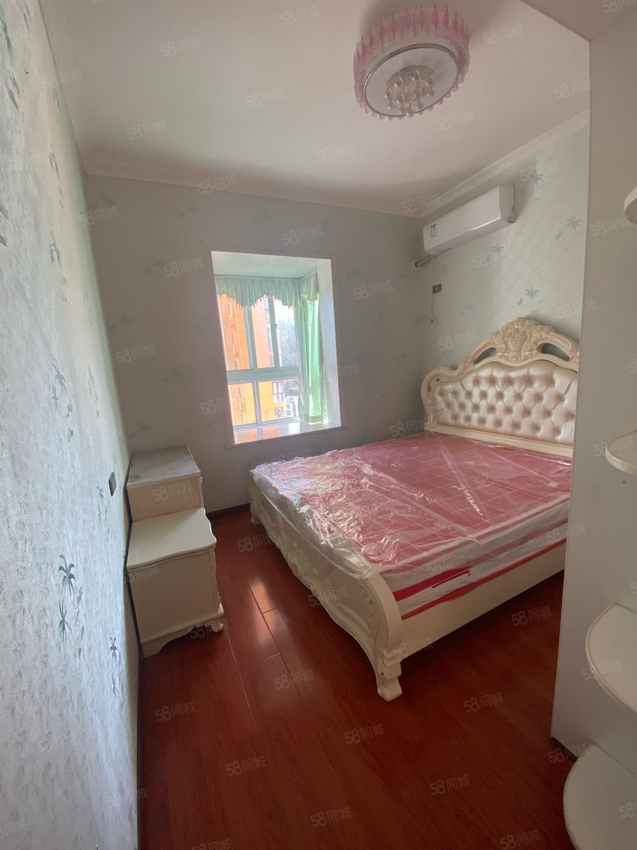 东方国际园3室2厅1卫102㎡南北46.8万