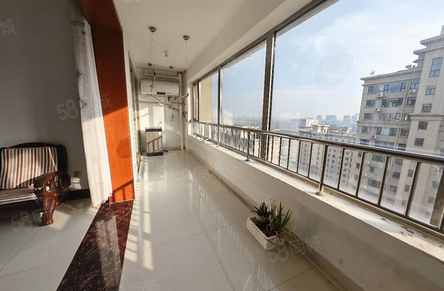 润景苑 小三居 次新小区 电梯房 商品房 南北通透