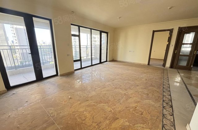 翡丽湾精装132平方免大税新房未住带车位储藏室价格可议超