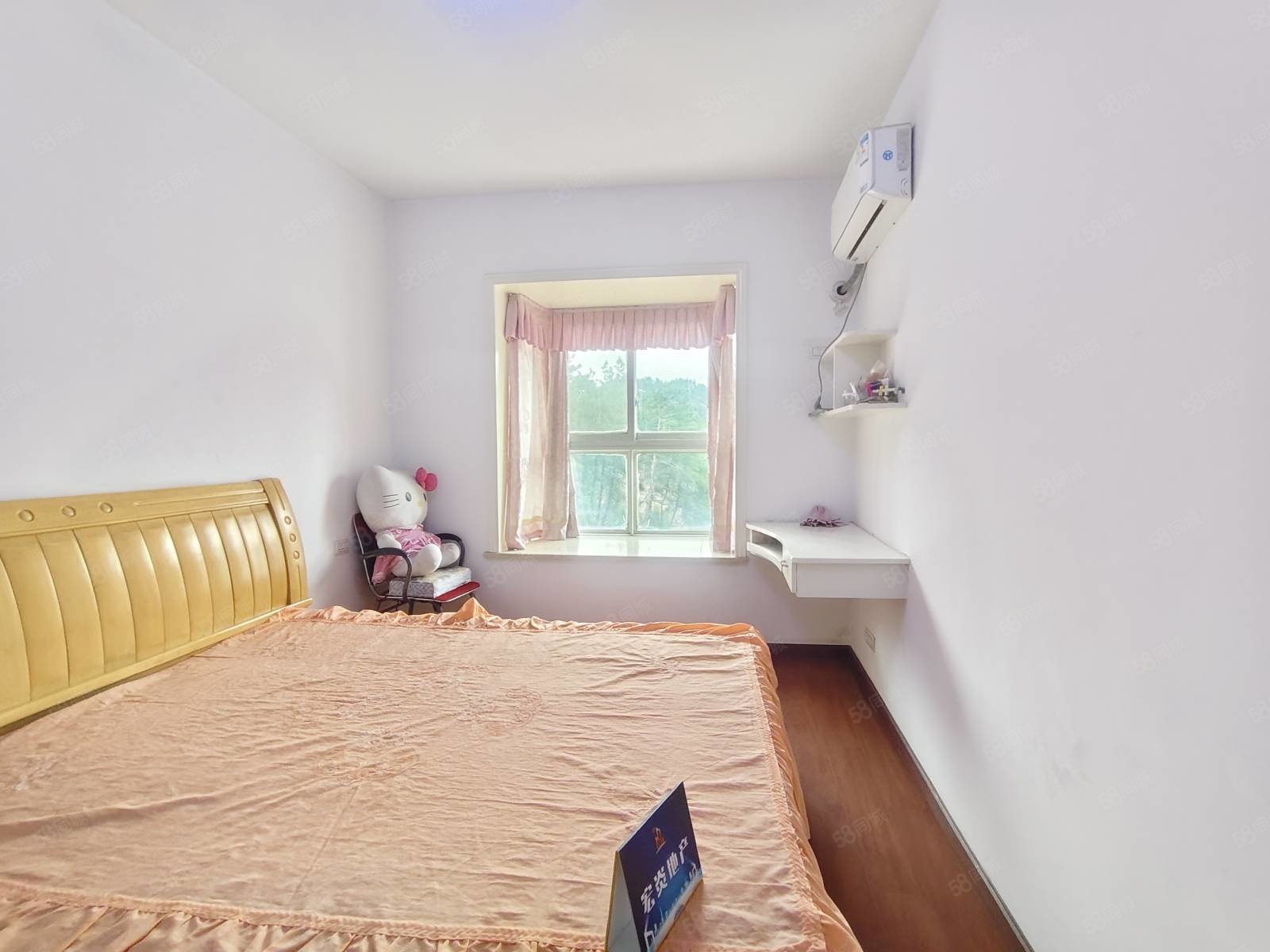 西城明珠4室2厅1卫119.5㎡南北46.8万