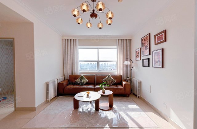 高新区文轩单位家属院107平86万带双车位免大税。