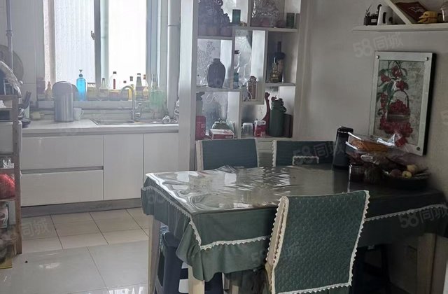 急售 站前街 西湖馨苑 精装2室 电梯洋房 50来万 自住