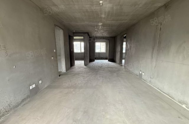 中信泰富锦园4室2厅133㎡119.8万二手房图片