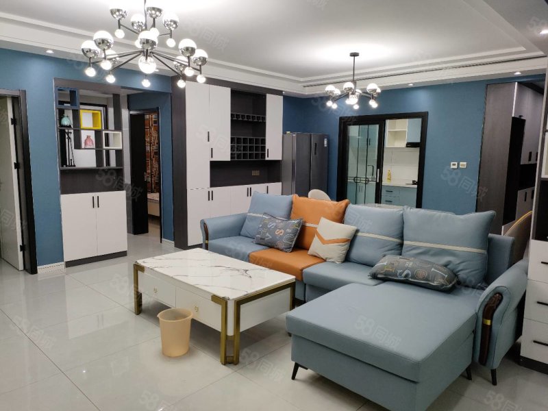 千城柏悦湾127平86万3室2厅1卫