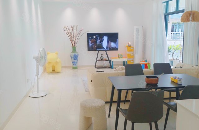 银畔丽苑3室2厅141.76㎡128.2万二手房图片