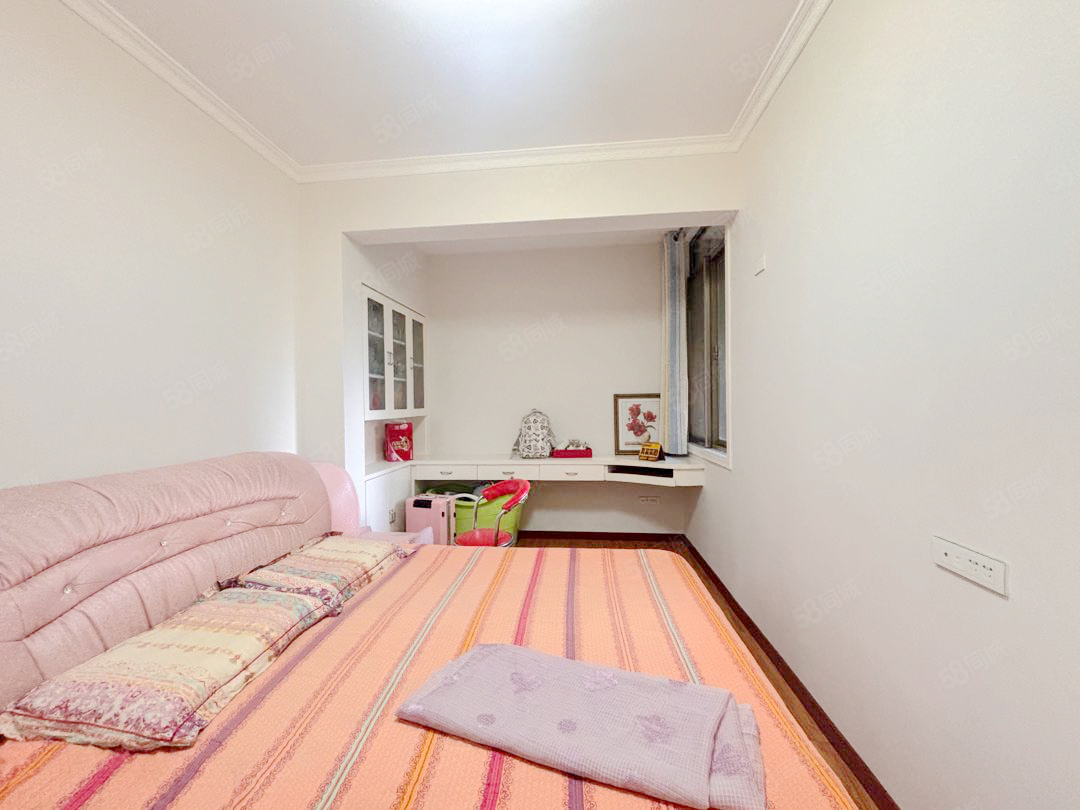 名城港湾3室2厅1卫101.51㎡南北46.8万