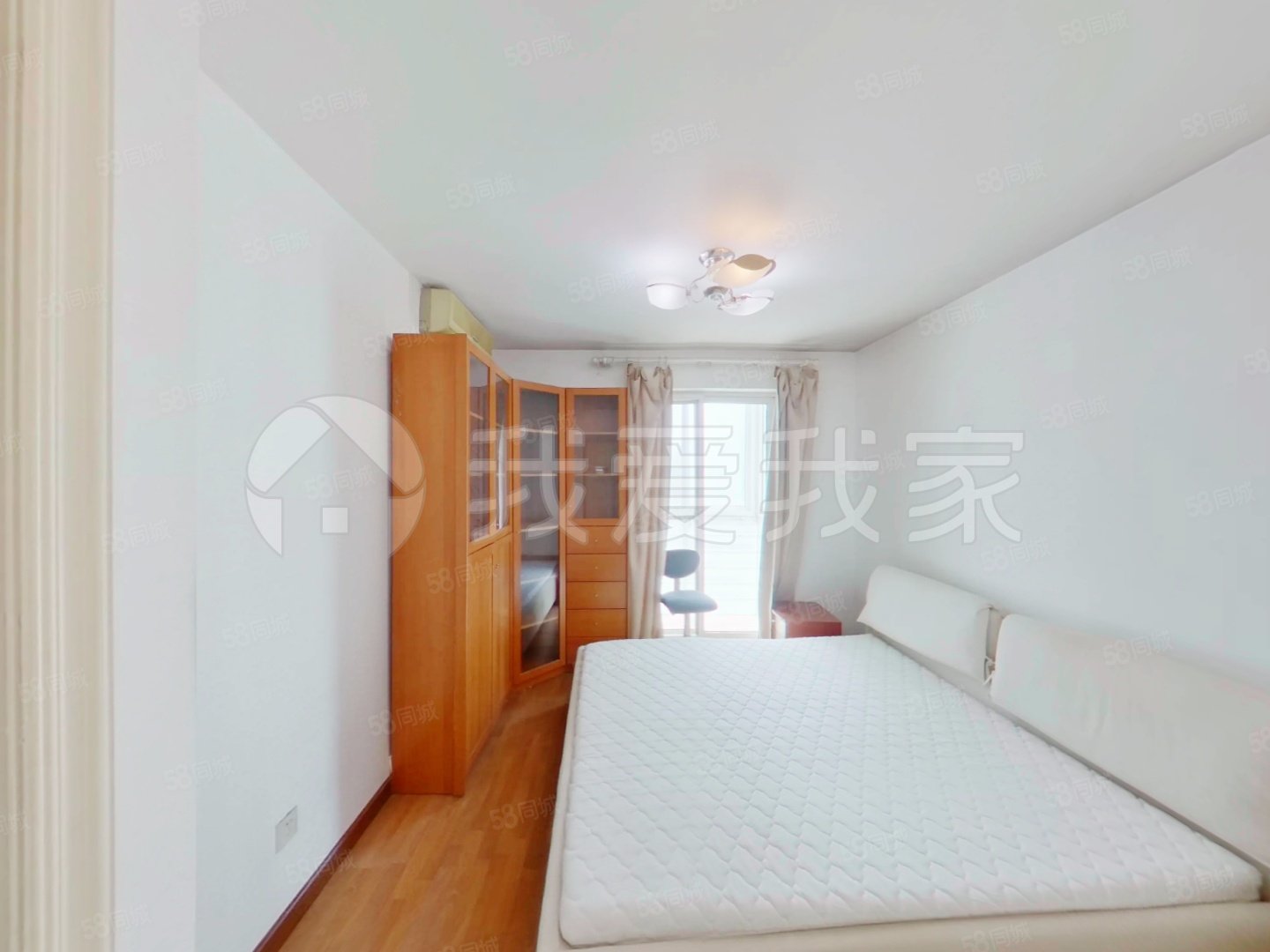 翠微嘉園3室2廳2衛(wèi)153.85㎡西南1300萬